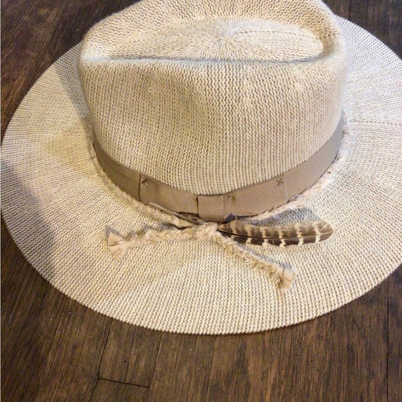 Wyeth by Todd Magill Accessories - NEW! Rare Wyeth woven feather  rancher